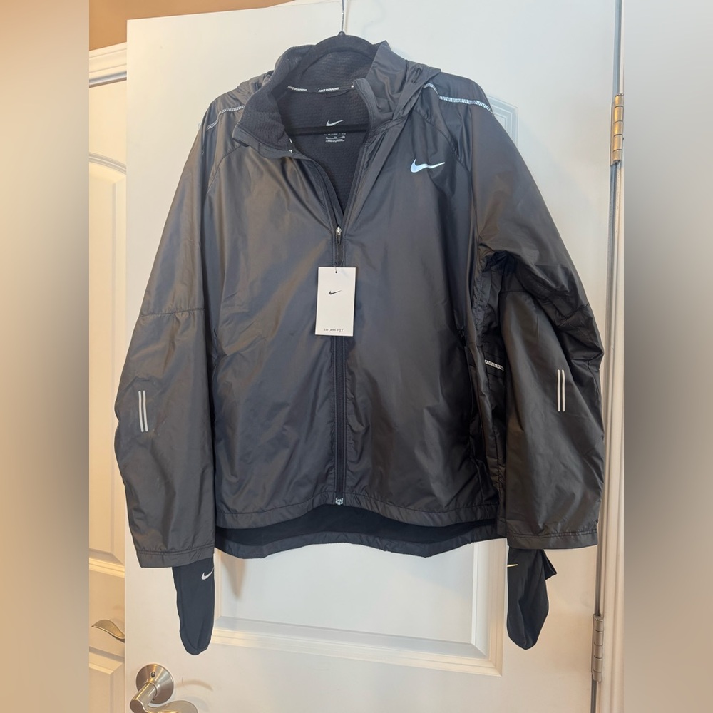 NEW Nike Reflective Running Jacket W/ Hood CU3385-010 Size XL $150 retail